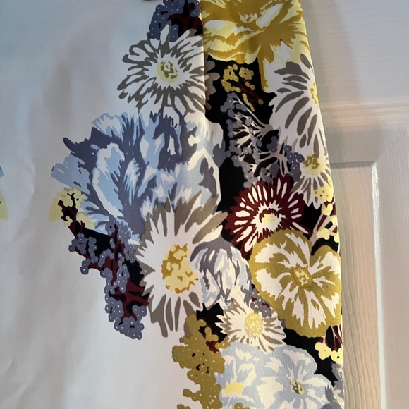 Floral Print Skirt - Multicolor - Picture 2 of 6